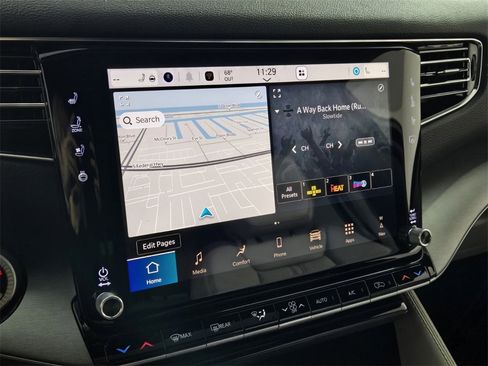 New 2025 Jeep Wagoneer L Series II image 16