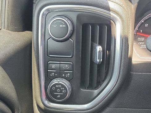 Used 2021 Chevrolet Silverado 1500 LTZ RWD image 13