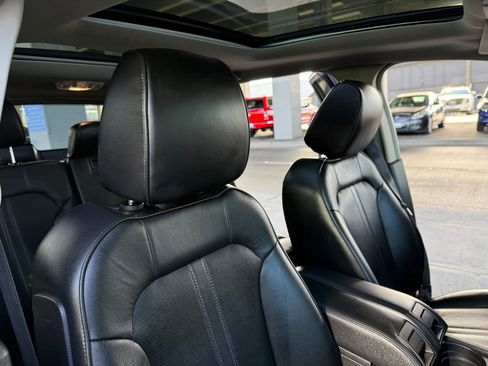 Used 2013 Lincoln MKX AWD image 27