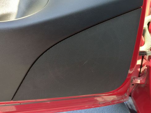 Used 2021 Tesla Model Y Long Range image 17