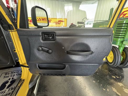 Used 2006 Jeep Wrangler X AWD/4WD image 41