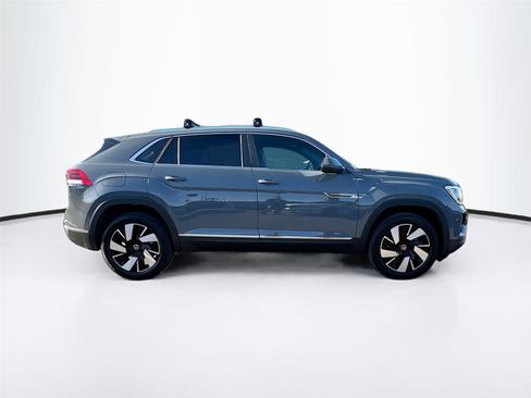Used 2024 Volkswagen Atlas Cross Sport SEL image 7