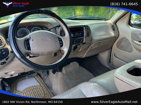 Used 2001 Ford F150 Lariat AWD/4WD image 9
