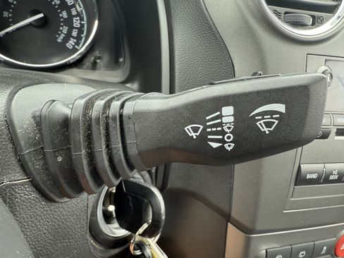 Used 2015 Chevrolet Captiva Sport LS image 29