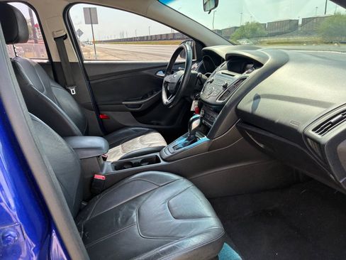 Used 2015 Ford Focus SE w/ Equipment Group 201A FWD image 14