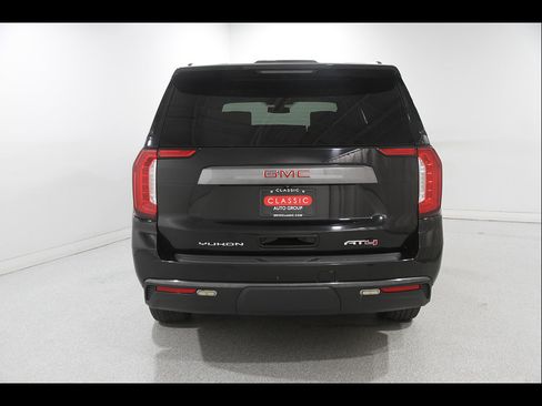 Certified 2021 GMC Yukon XL AT4 w/ Rear Media and Nav Package AWD/4WD image 23
