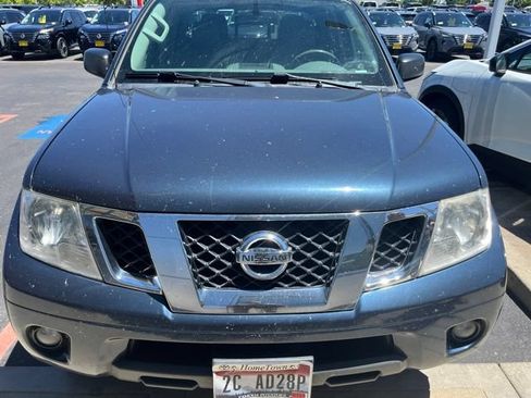 Used 2017 Nissan Frontier SV w/ SV Value Truck Package AWD/4WD image 4