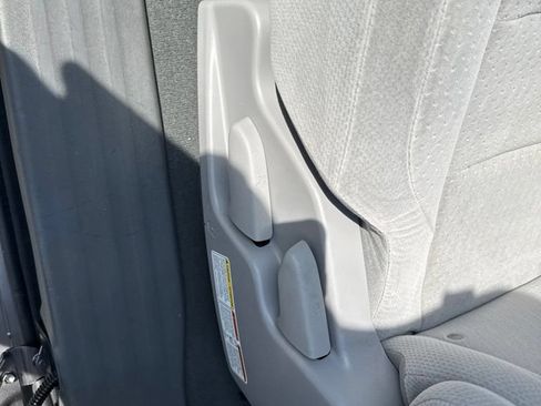 Used 2020 Toyota Sienna LE FWD image 55