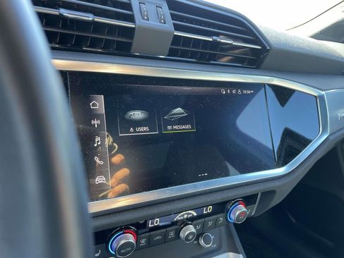 Used 2023 Audi Q3 2.0T Premium w/ Convenience Package image 39