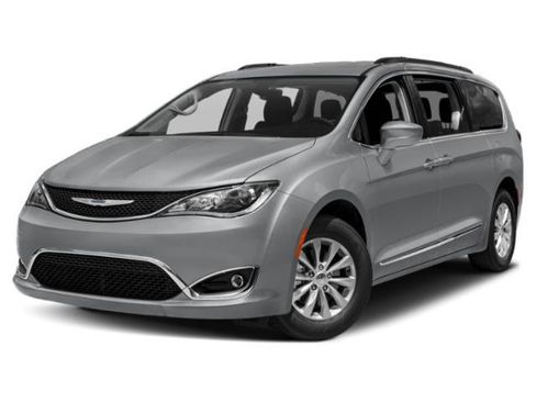 Used 2019 Chrysler Pacifica Touring-L Plus w/ Tire & Wheel Group image 4