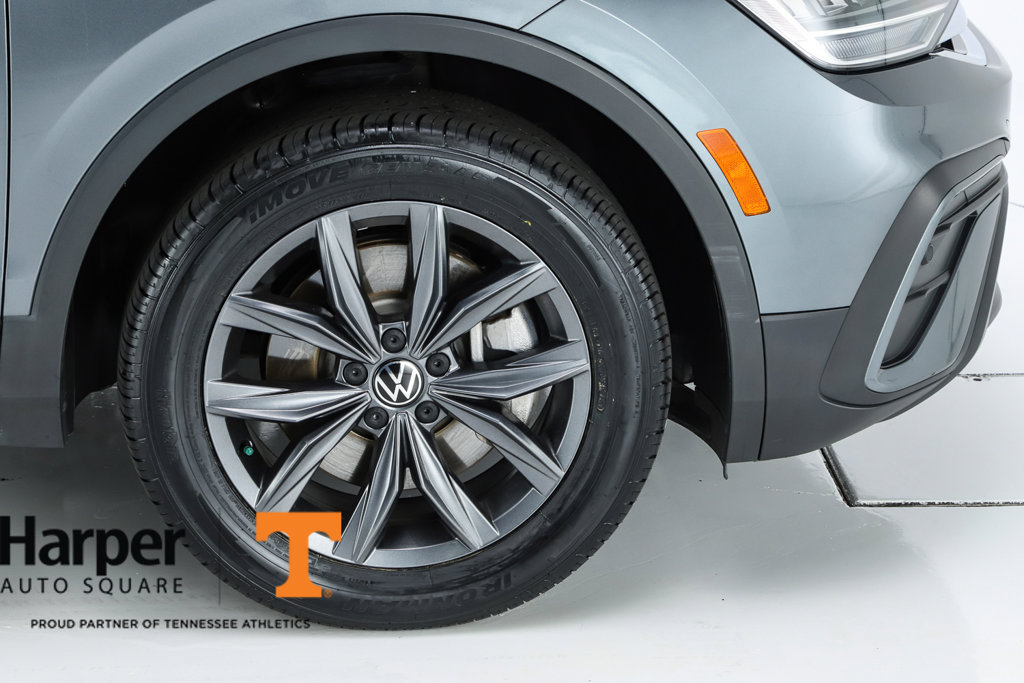 Used 2022 Volkswagen Tiguan SE AWD/4WD image 14