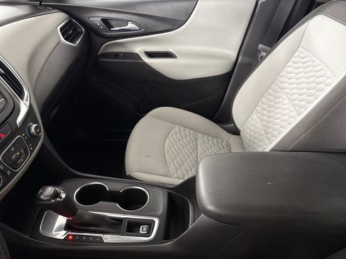 Used 2020 Chevrolet Equinox LT FWD image 19