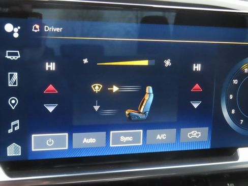 Used 2024 Chevrolet Silverado 1500 LT image 33