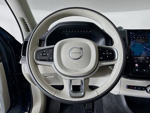 New 2026 Volvo XC90 T8 Ultra w/ Lounge Package AWD/4WD image 11