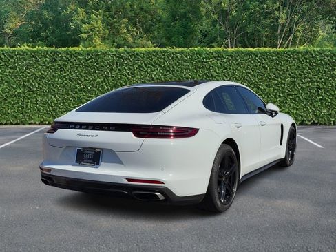 Used 2019 Porsche Panamera 4 image 3