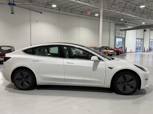Used 2020 Tesla Model 3 Standard Range Plus image 16