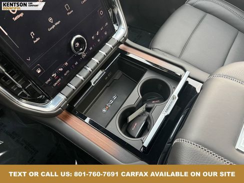 Used 2025 GMC Yukon Denali image 27