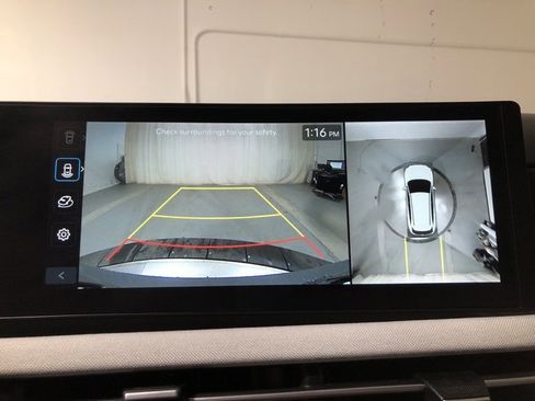 Used 2025 Hyundai Tucson Limited image 36