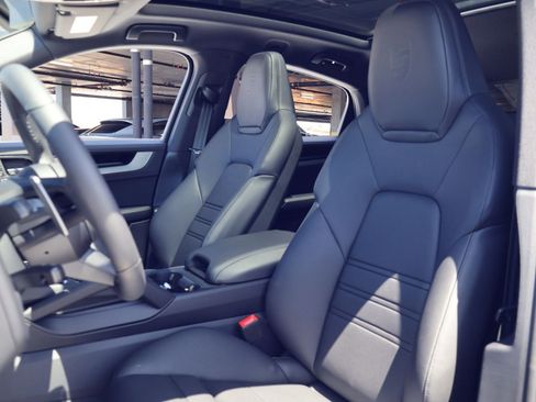New 2026 Porsche Cayenne S AWD/4WD image 5