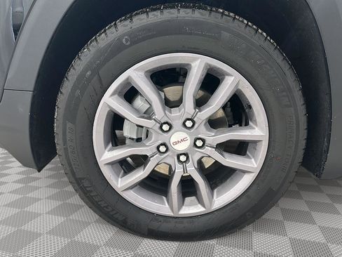 Used 2024 GMC Terrain SLT w/ LPO, Floor Liner Package image 27