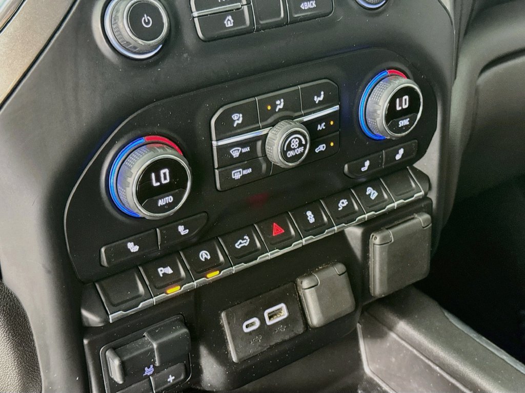 Used 2020 Chevrolet Silverado 1500 LT Trail Boss AWD/4WD image 17