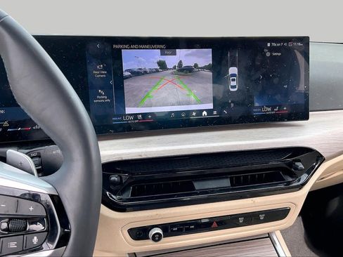 Used 2025 BMW 330i Sedan RWD image 6