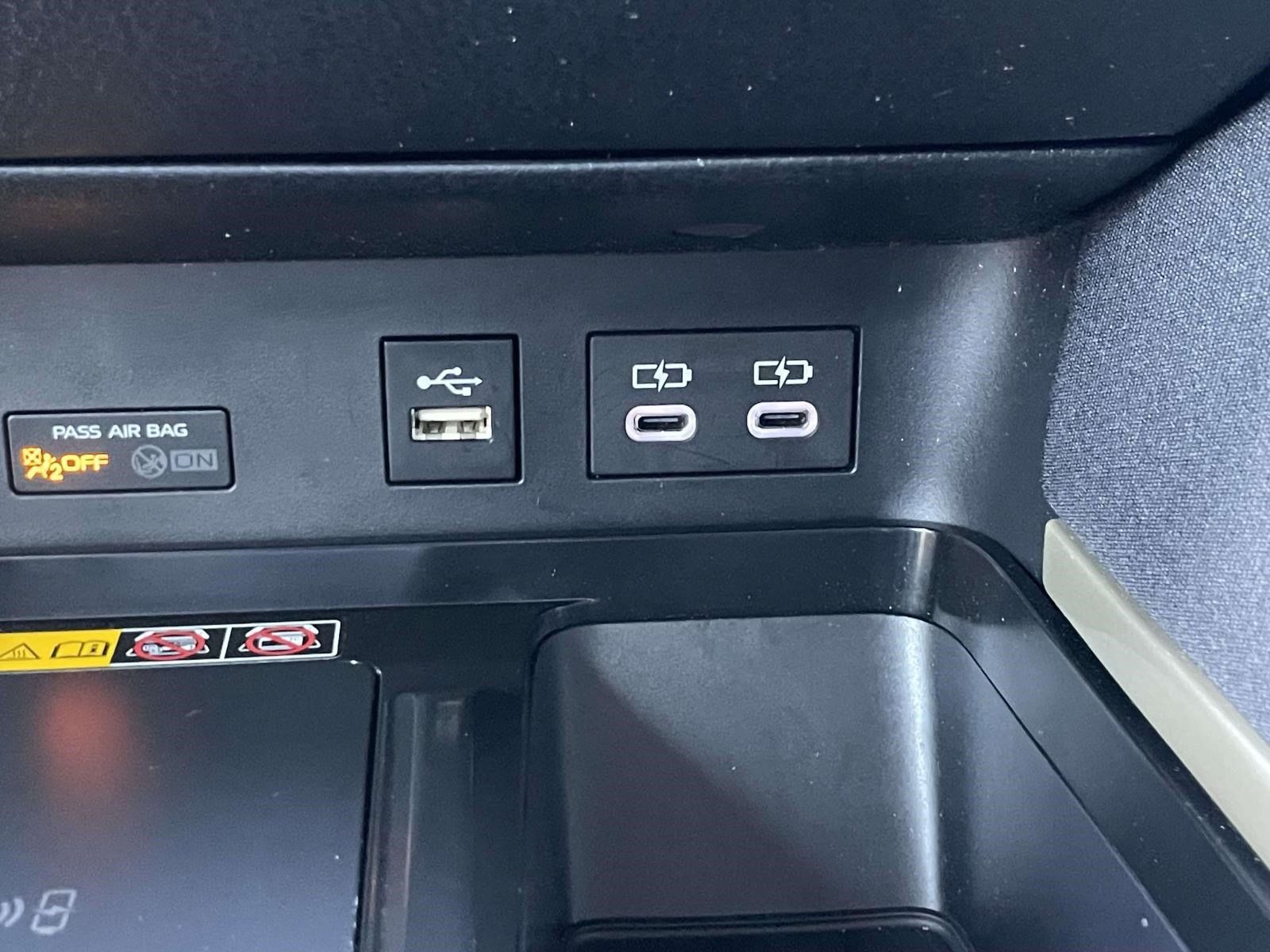 Used 2025 Toyota Camry LE w/ Convenience Package FWD image 28