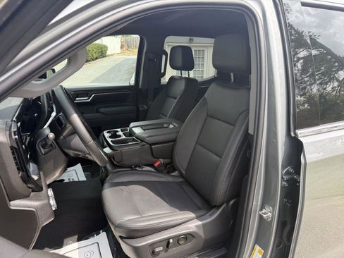 Used 2026 GMC Sierra 1500 SLT image 5