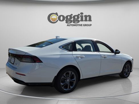 New 2026 Honda Accord EX-L image 5