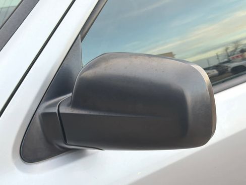 Used 2004 Honda CR-V LX image 12