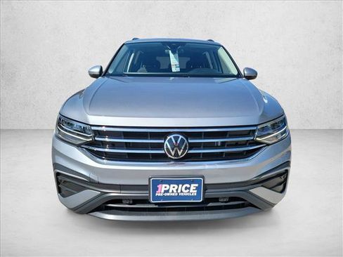 Used 2022 Volkswagen Tiguan S w/ Driver Assistance Package image 2
