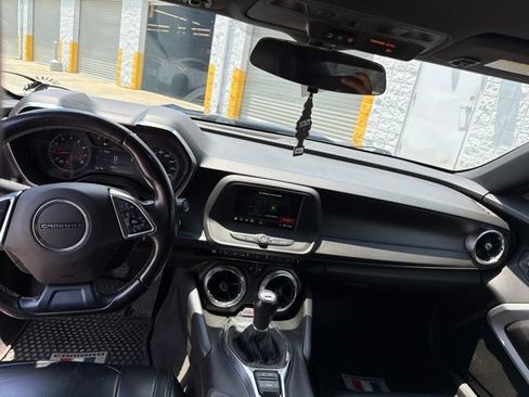 Used 2019 Chevrolet Camaro LS RWD image 27
