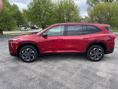 Used 2026 Buick Enclave Sport Touring w/ Super Cruise Package image 8