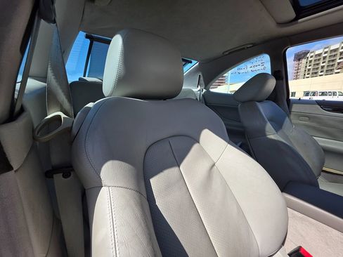 Used 2001 Mercedes-Benz CLK 430 Coupe image 15