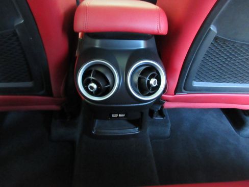 Used 2019 Alfa Romeo Stelvio Ti AWD/4WD image 42