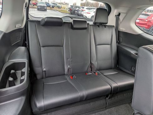 Used 2024 Toyota Grand Highlander Limited image 23