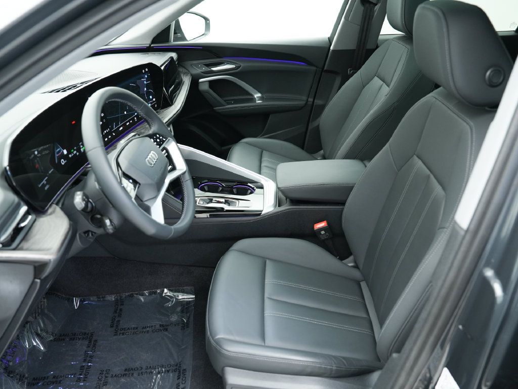 Certified 2025 Audi Q5 Premium w/ Convenience Package AWD/4WD image 8