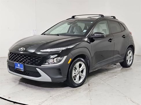 Used 2022 Hyundai Kona SEL image 1