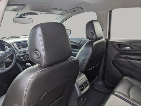 Used 2021 Chevrolet Equinox LT FWD image 17