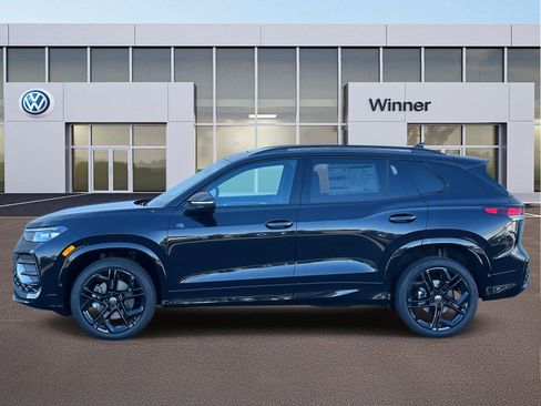 New 2026 Volkswagen Tiguan SE R-Line image 2