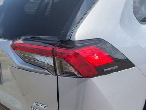 Used 2024 Toyota RAV4 XSE AWD/4WD image 12
