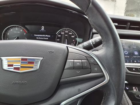 Used 2023 Cadillac XT5 Luxury FWD image 16