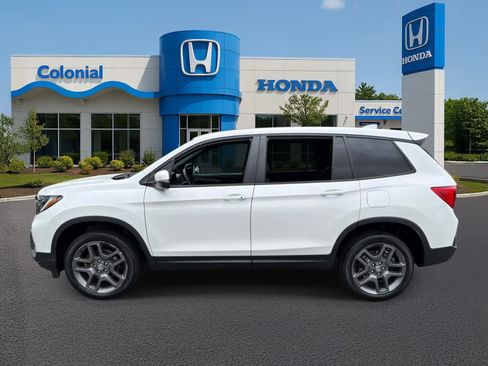 Used 2023 Honda Passport EX-L image 3