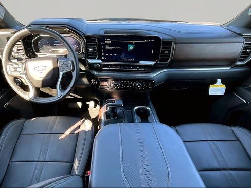 Used 2023 Chevrolet Silverado 1500 High Country w/ High Country Premium Package image 7