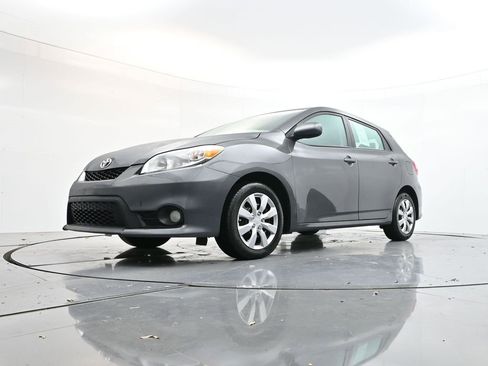 Used 2013 Toyota Matrix L image 25