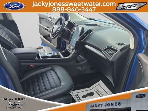Used 2024 Ford Edge SEL w/ Convenience Package AWD/4WD image 11