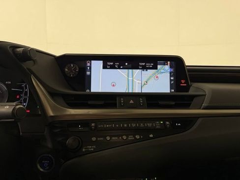 Used 2019 Lexus ES 300h w/ Premium Package FWD image 20