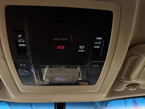 Used 2015 Lexus NX 200t FWD w/ Premium Package image 16