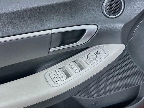Used 2025 Hyundai Sonata SEL FWD image 15