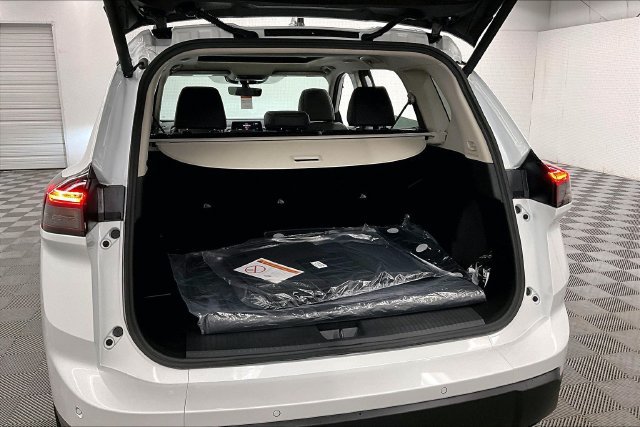 New 2026 Nissan Rogue Dark Armor AWD/4WD image 38